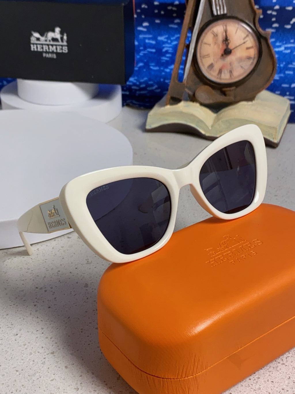 Hermès Cat-Eye Silver Lens Sunglasses for Men & Women - 358923 - detail image 10