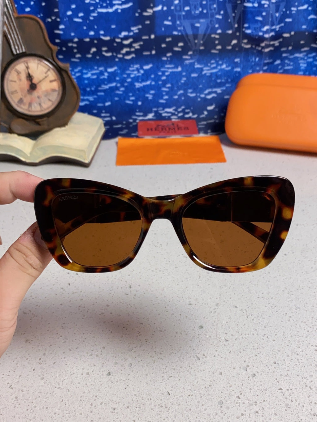 Hermès Cat-Eye Brown Lens Sunglasses for Men & Women - 358924 - detail image 4