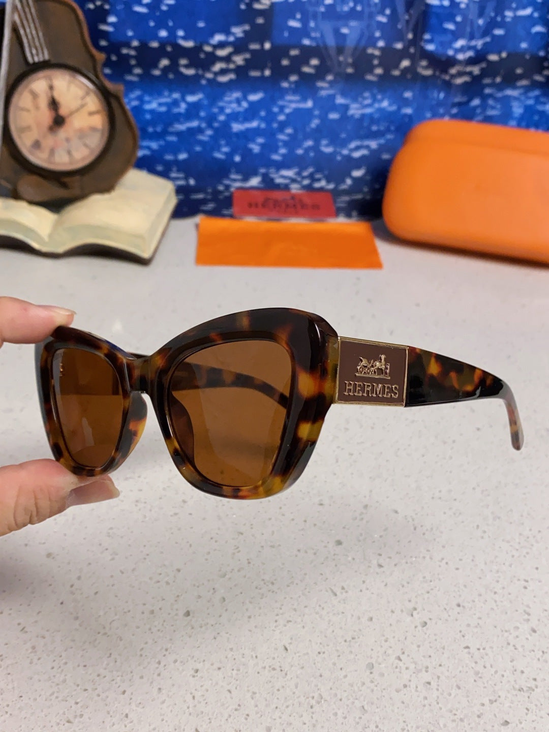 Hermès Cat-Eye Brown Lens Sunglasses for Men & Women - 358924 - detail image 6