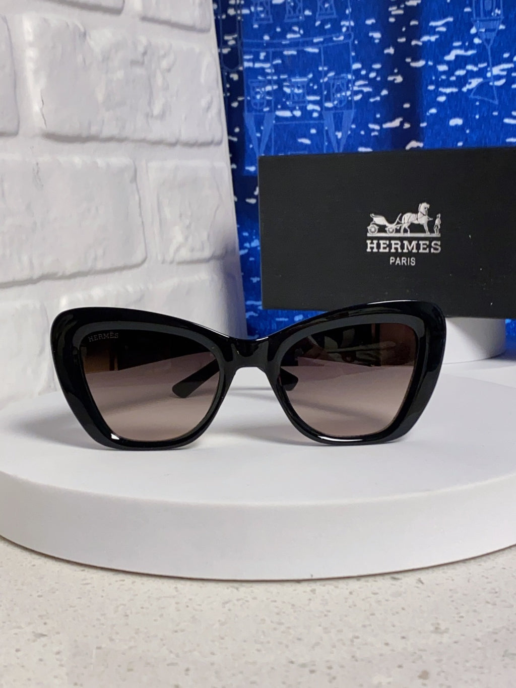 Hermès Cat-Eye Silver Lens Sunglasses for Men & Women - 358925 - detail image 2