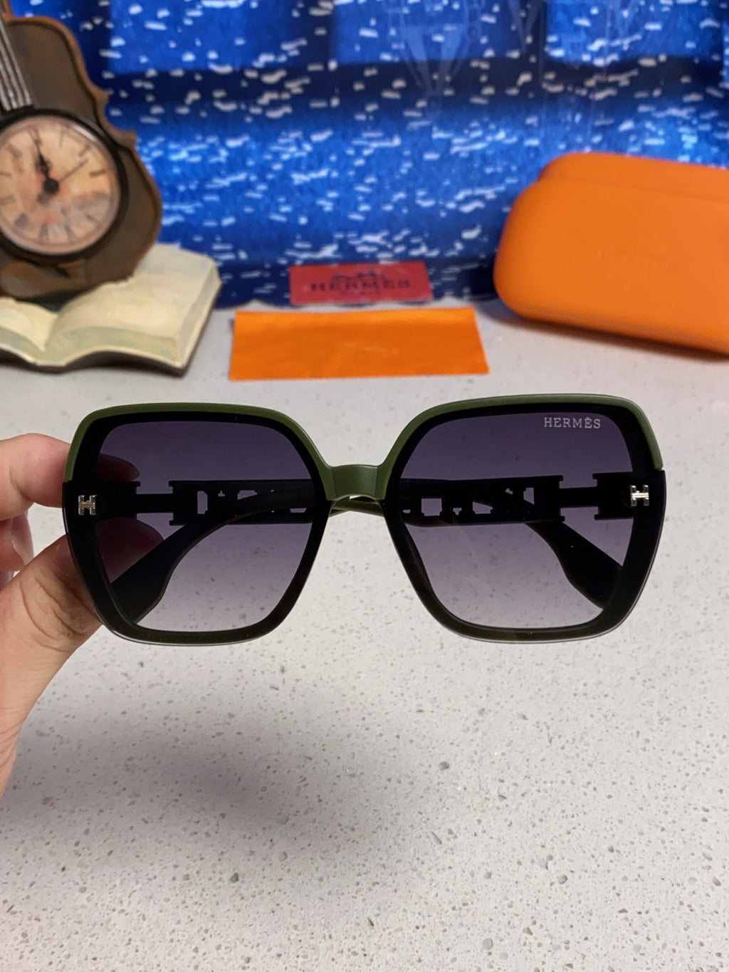 Hermès Polarized Round Silver Lens Sunglasses for Women - 358928 - detail image 4