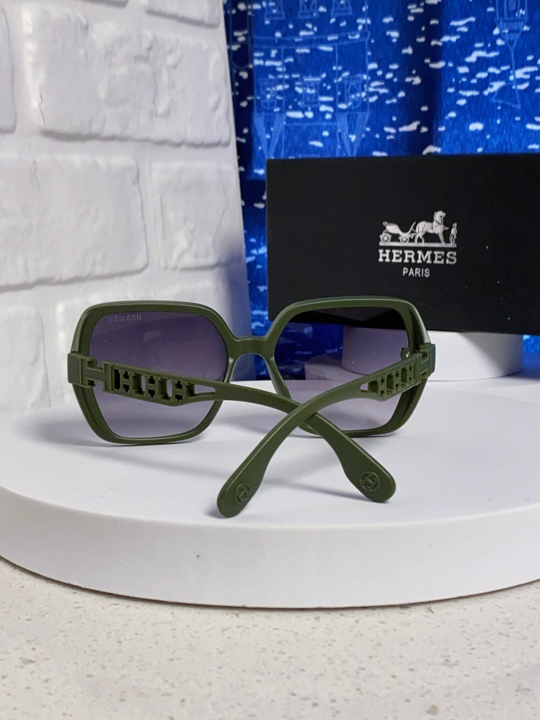 Hermès Polarized Round Silver Lens Sunglasses for Women - 358928 - detail image 3