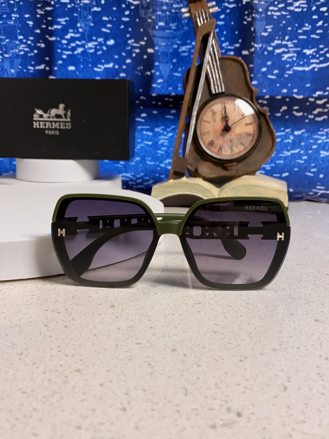Hermès Polarized Round Silver Lens Sunglasses for Women - 358928 - detail image 9