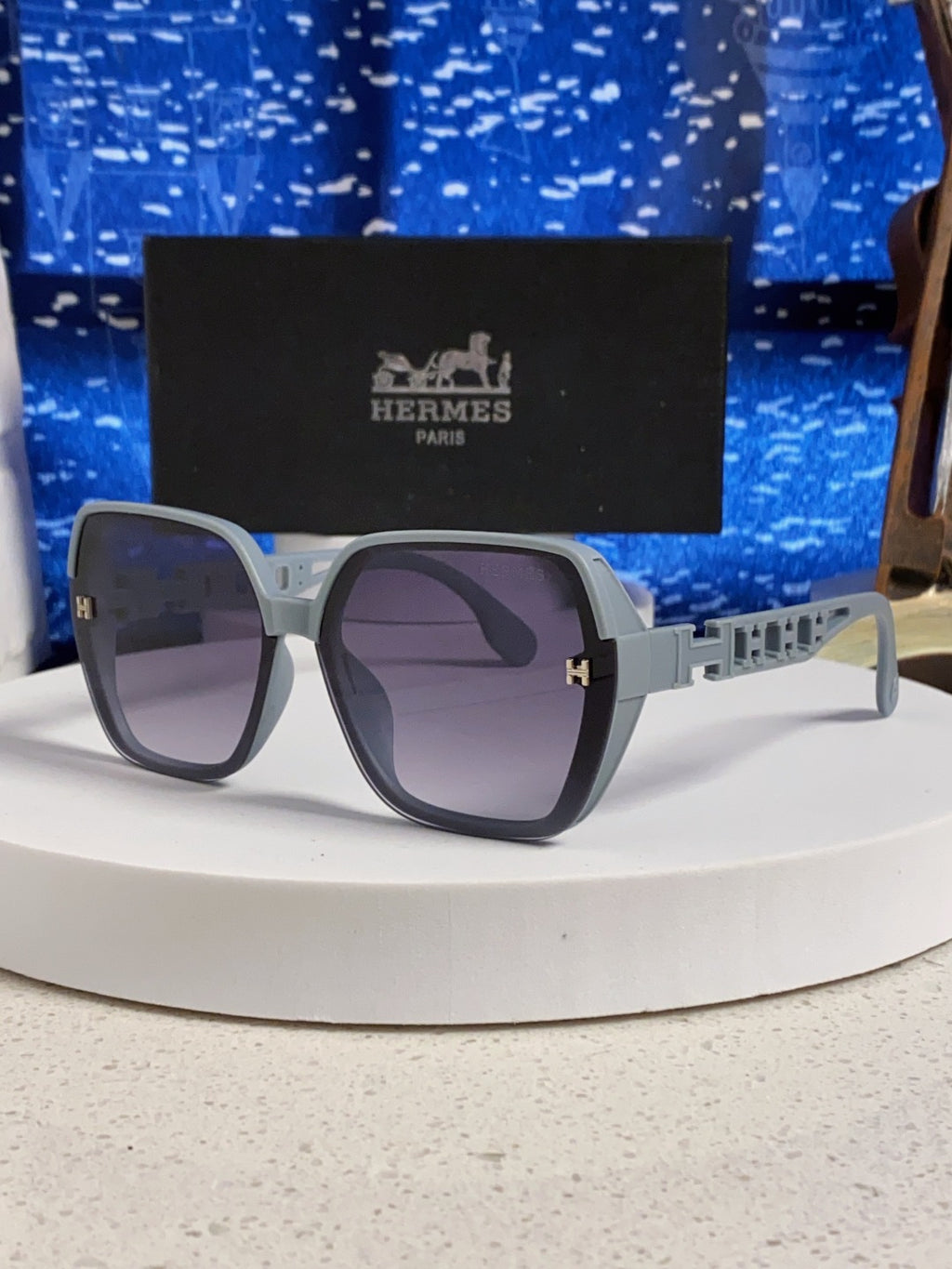 Hermès Polarized Round Gray Lens Sunglasses for Women - 358929