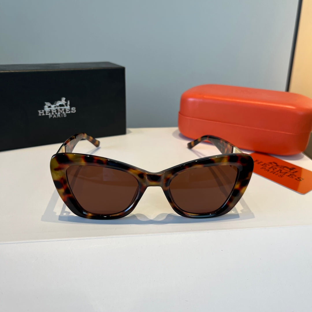 Hermès Oversized Black Lens Sunglasses for Women - 158683 - detail image 2