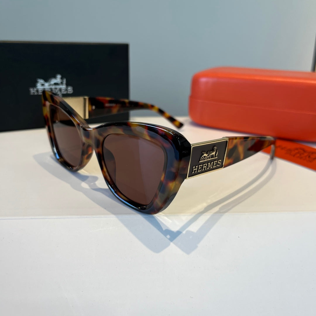 Hermès Oversized Black Lens Sunglasses for Women - 158683 - detail image 3