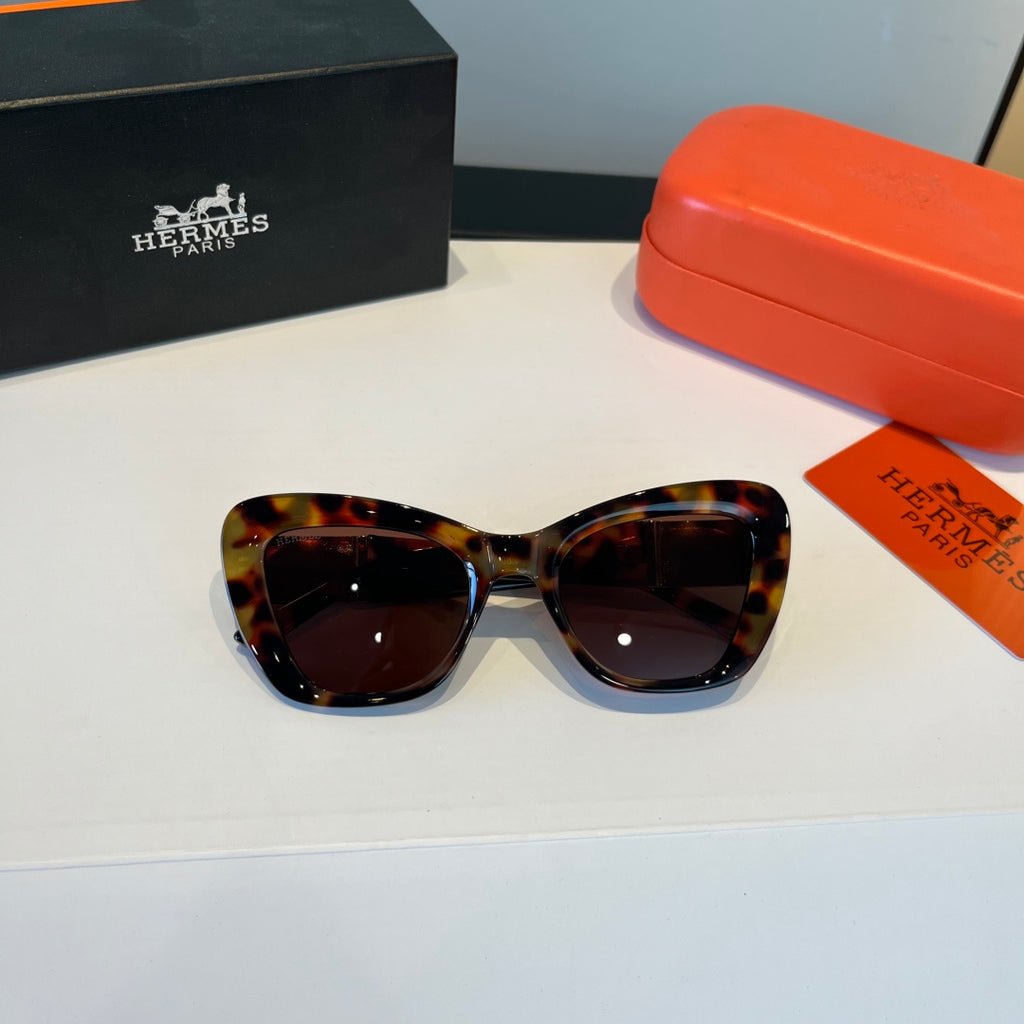 Hermès Oversized Black Lens Sunglasses for Women - 158683 - detail image 9