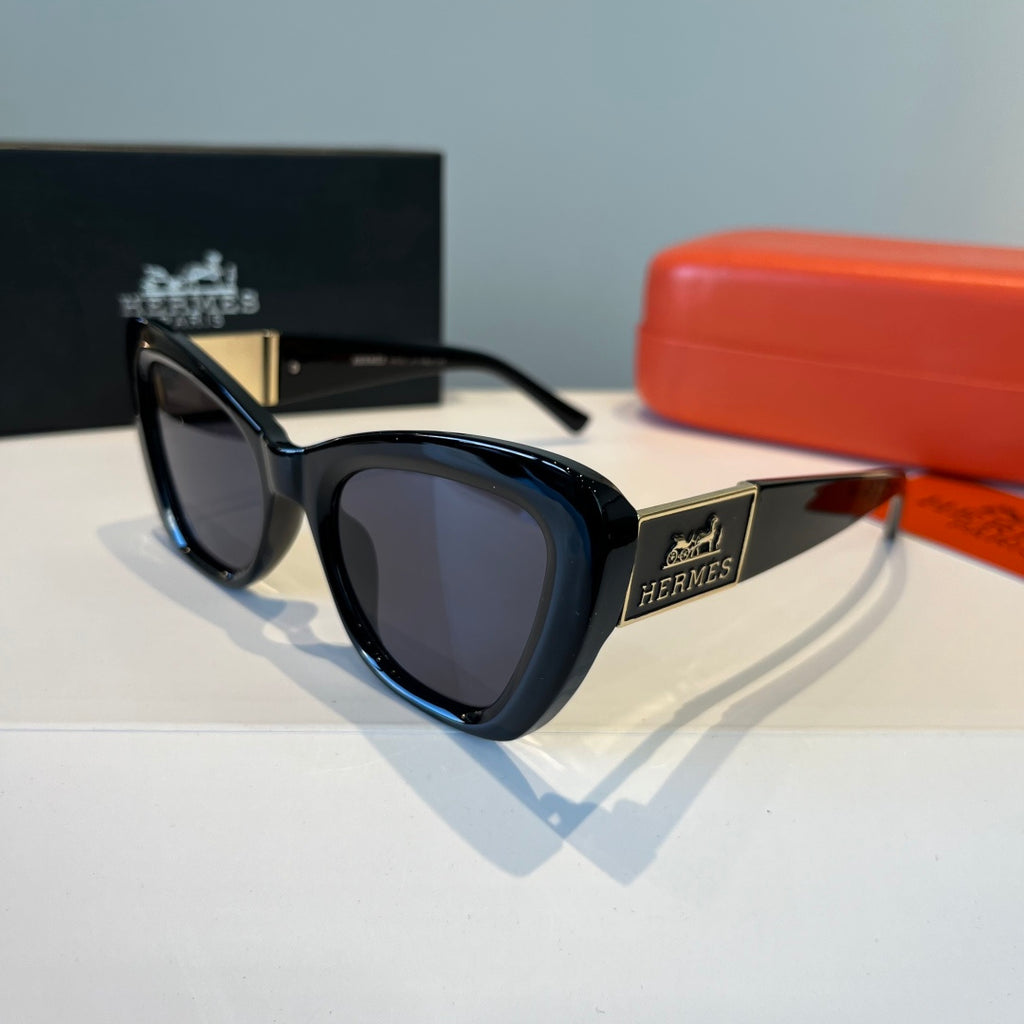Hermès Oversized Black Lens Sunglasses for Women - 158684 - detail image 3